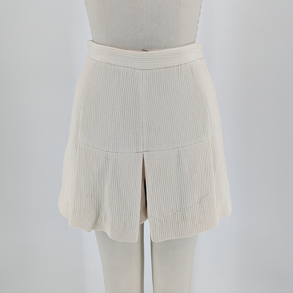 Tibi A Line Shorts Ivory 4 preppy tennis prep casual textured zip pockets